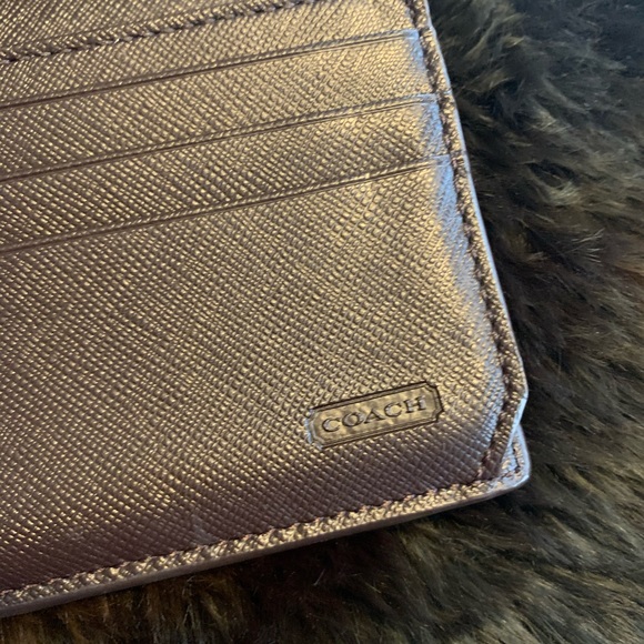 💥Final Price Cut💥 Coach Brown Leather Wallet - Picture 3 of 8